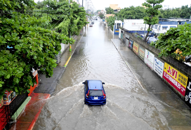 Jamaica braces as tropical storm Melissa strengthens